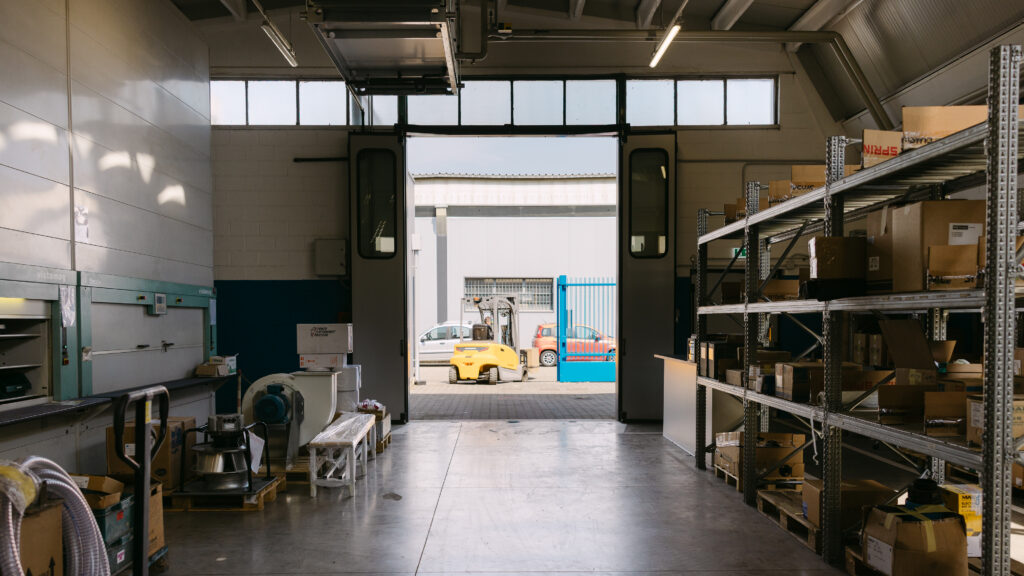 Logistica e movimentazione AMC Service